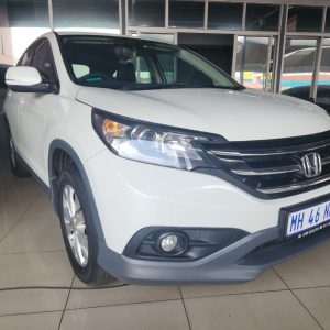 2014 Honda CRV 2.0 A/T 223200kms